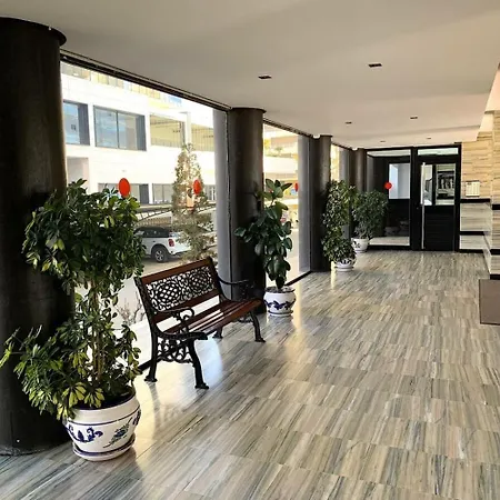 Colon Apartment